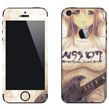 Виниловая наклейка «Девушка аниме с гитарой» на телефон Apple iPhone 5