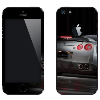  «Nissan GTR-35»   Apple iPhone 5