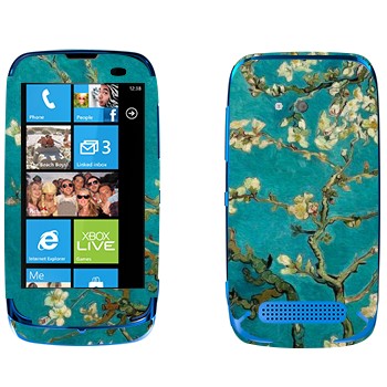   «   -   »   Nokia Lumia 610