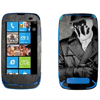   «  - »   Nokia Lumia 610