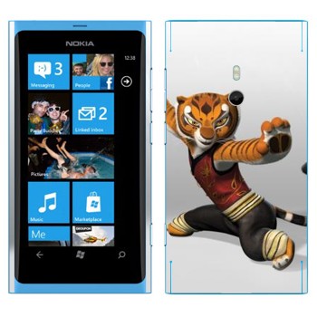   «  - - »   Nokia Lumia 800